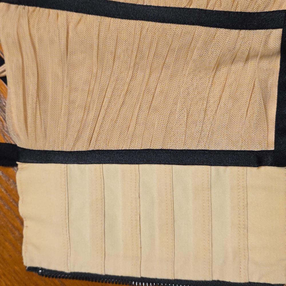 Alice + Olivia Dania Ruched Bustier, Sz 2 - Picture 10 of 15